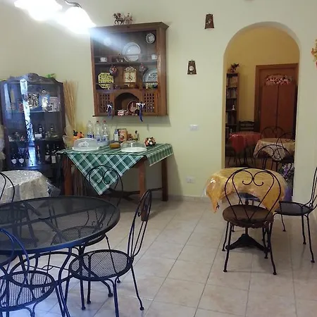 Pia Panzió Szirakúza