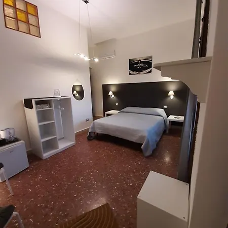 Pia