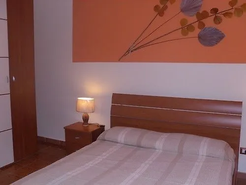 Frühstückspension Pia 4*