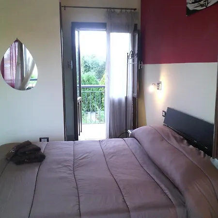 Pia فندق مبيت وإفطار