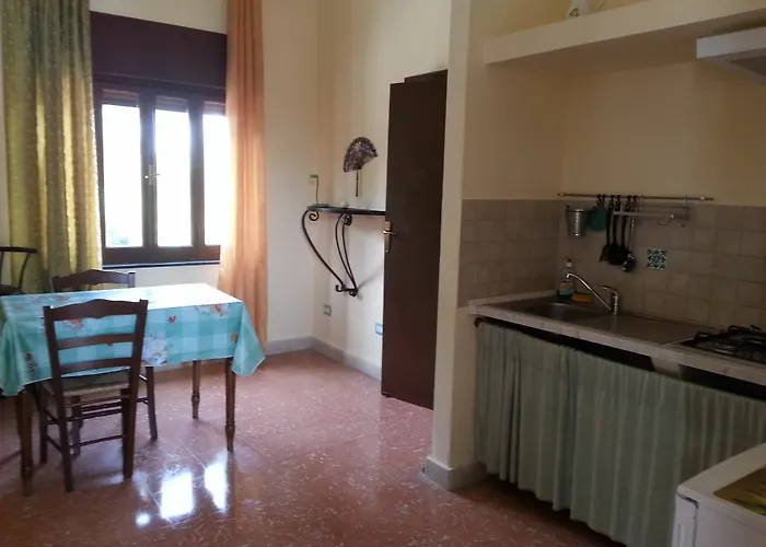 לינה וארוחת בוקר Pia סירקוזה